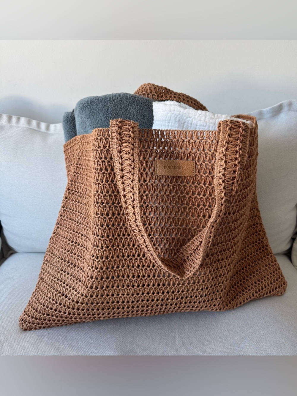 NEW Burberry Raffia Woven Tote